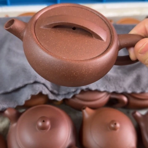 紫砂茶壶?****?深井紫泥180cc