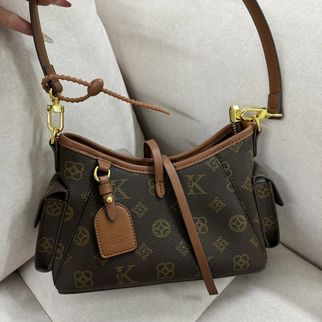 A192-15新款时尚百搭潮流单肩斜挎手提包