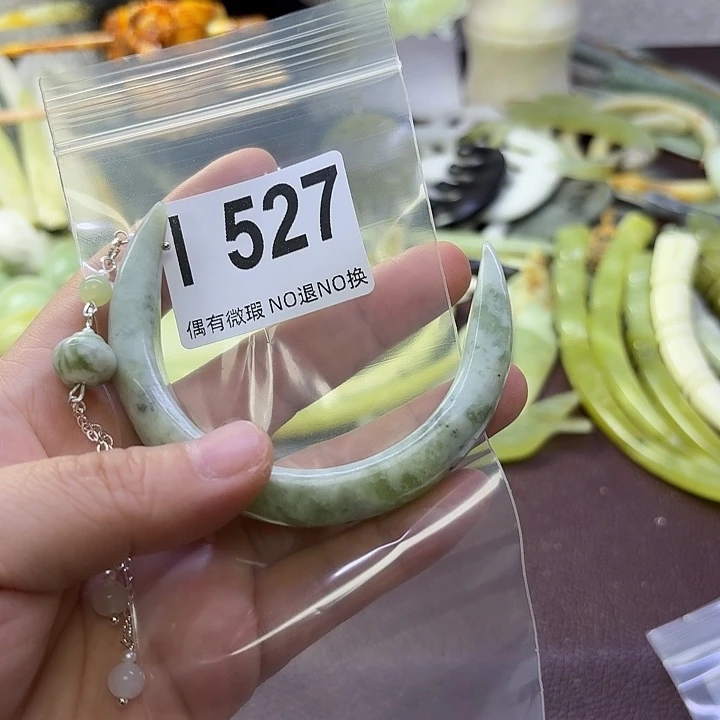 蛇纹石玉合金发饰长***月
