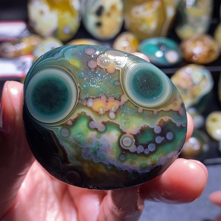 未镶嵌玛瑙/玉髓珠宝奇石