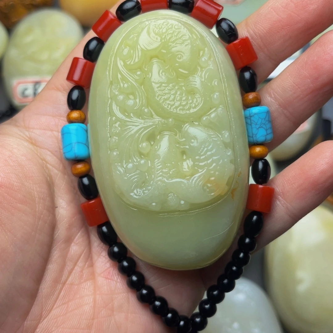 石材方解石手把件鱼