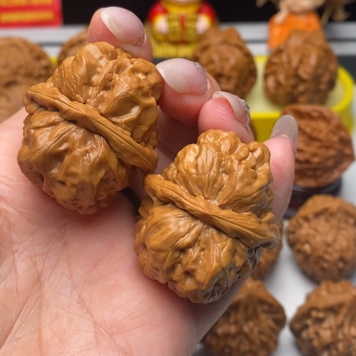 核桃文玩核桃三角蛤蟆头36尺