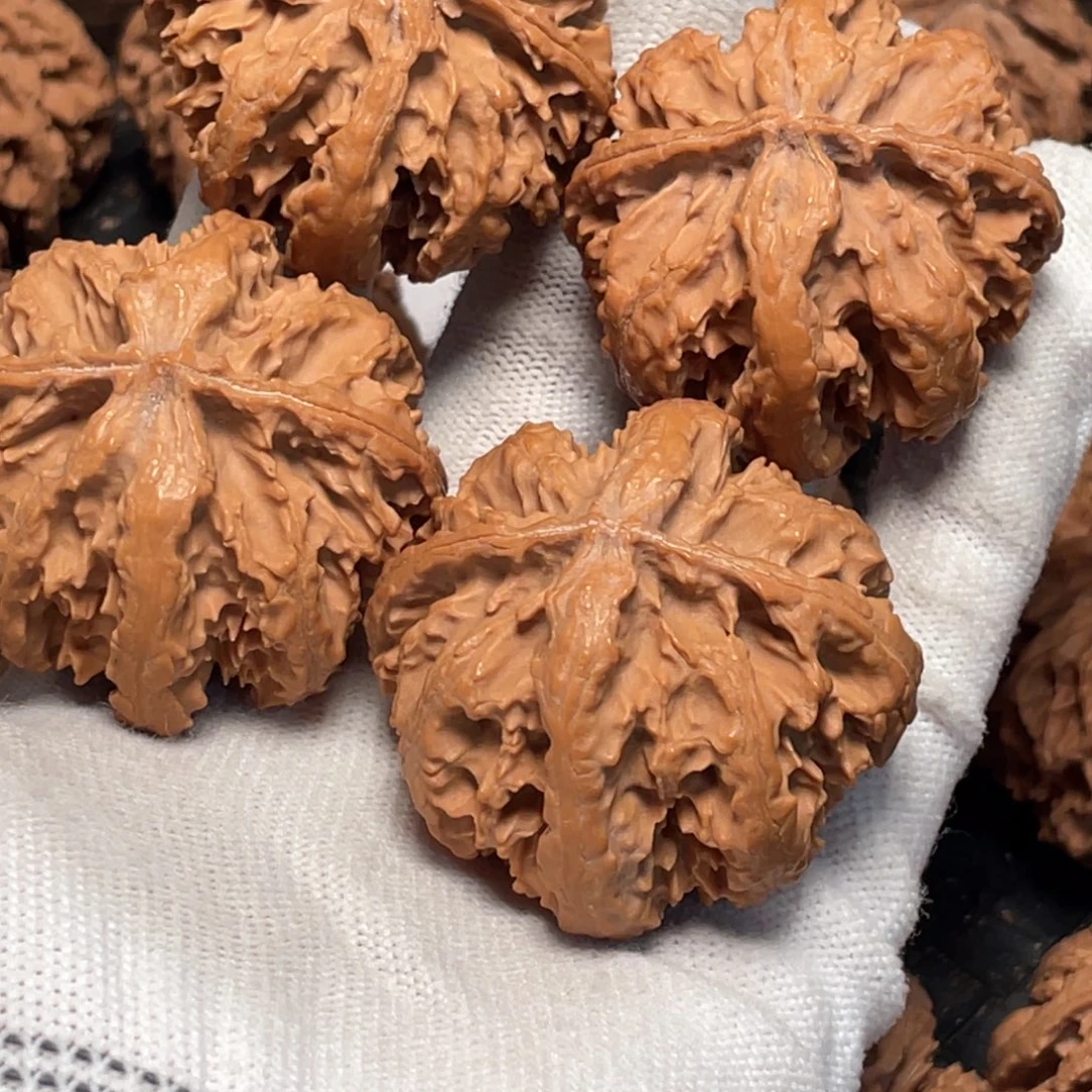 用***8桃核吊坠72 秦岭灯笼野生小众