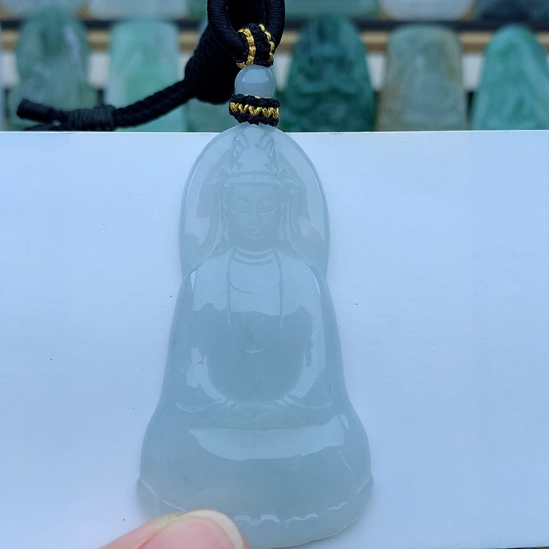 翡翠未镶嵌颈饰观音