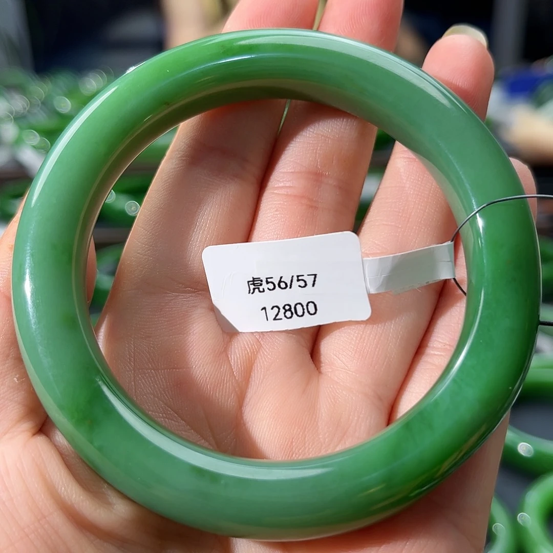 和田玉（碧玉）手镯未镶嵌