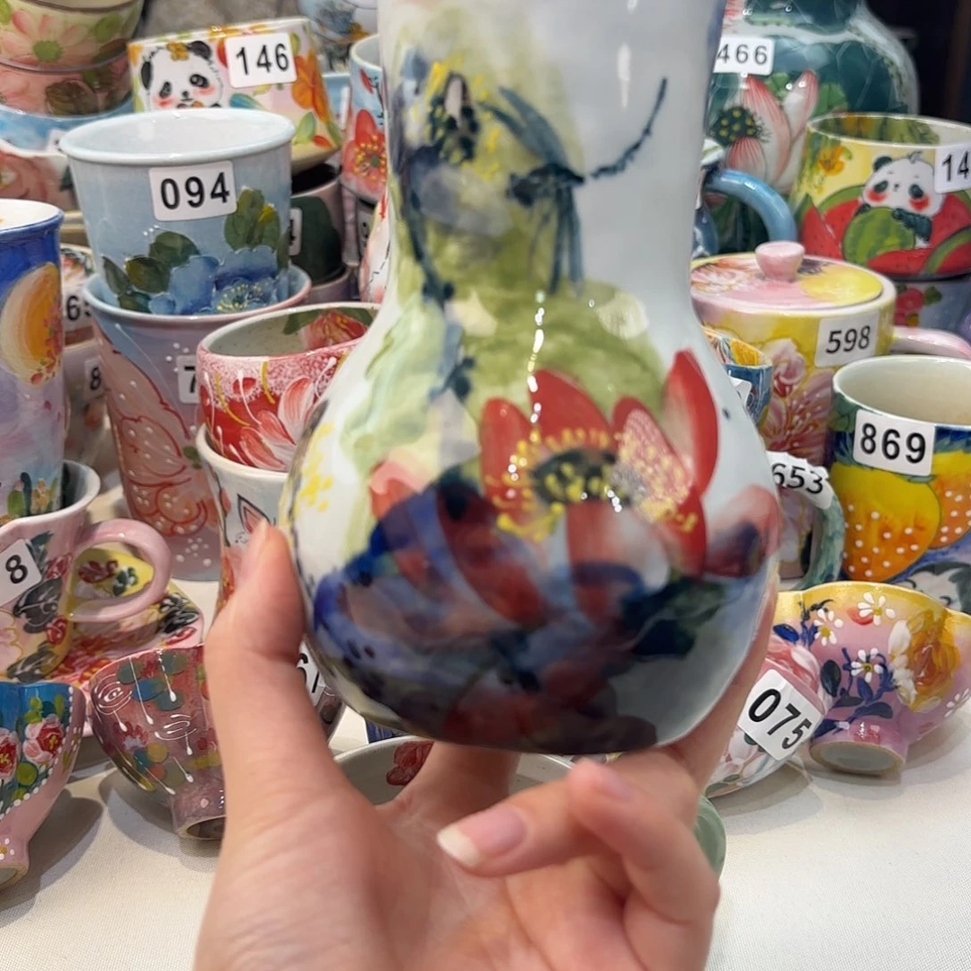 瓷片兔兔好可爱啊我