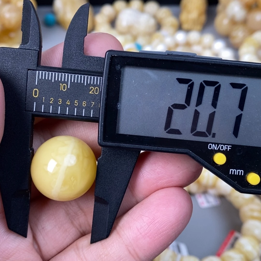 蜜蜡未镶嵌珠宝奇石4.9g