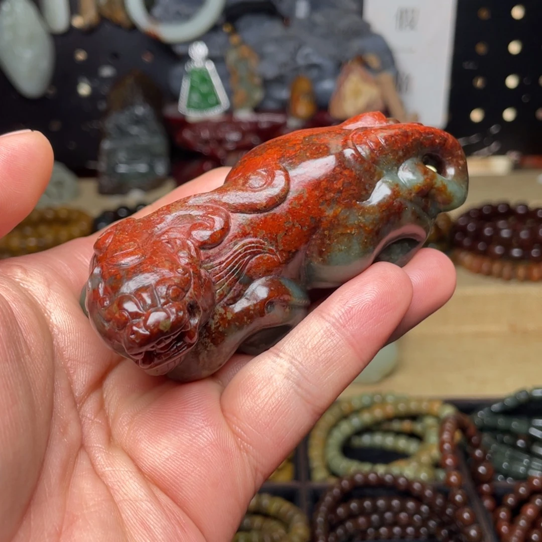 颈饰未镶嵌岫岩河磨玉（透闪石质玉）