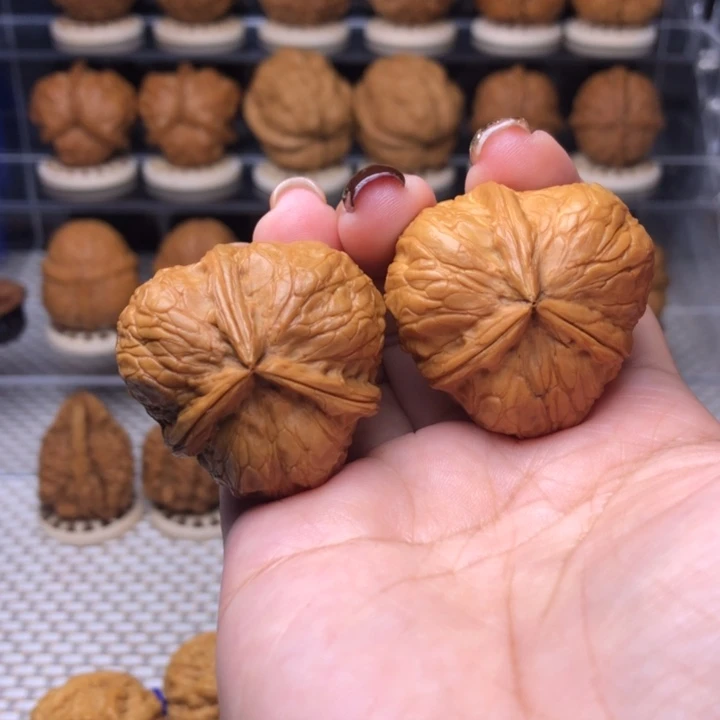把件文玩核桃54号柿饼子三棱35尺