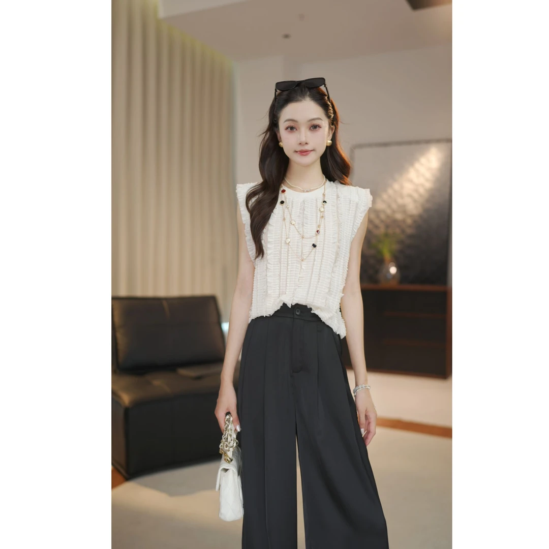 棉花云朵【IS 然然】夏装木耳边显瘦女神设计感米色无袖衬衫2682