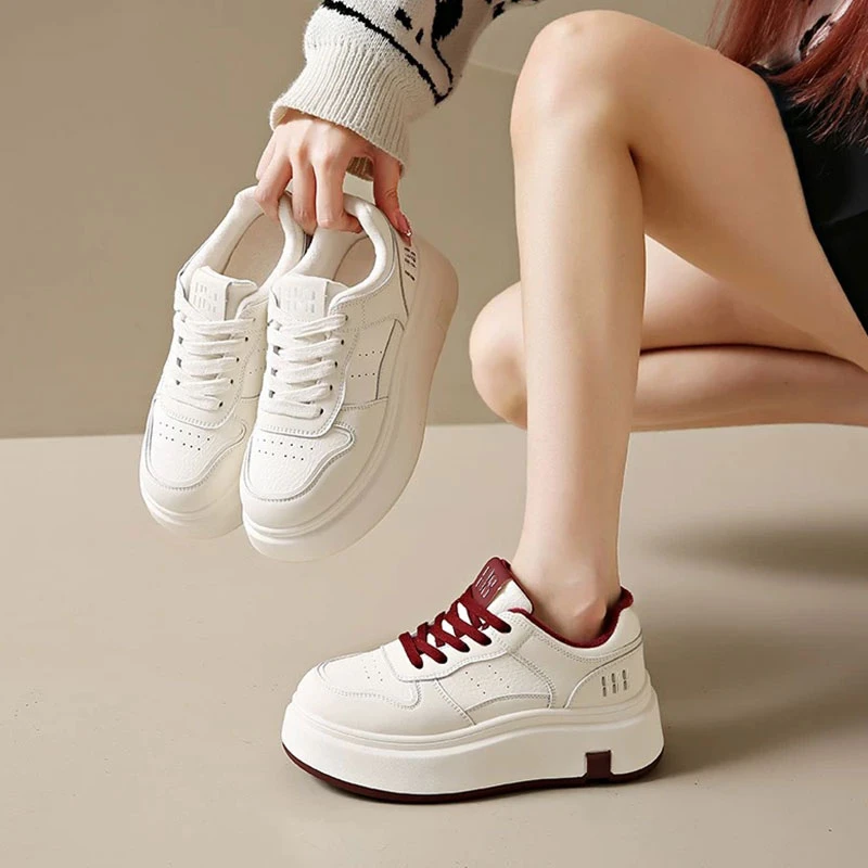 欧若风秋季新款厚底增高显瘦小白鞋百搭款板鞋女鞋Q60909