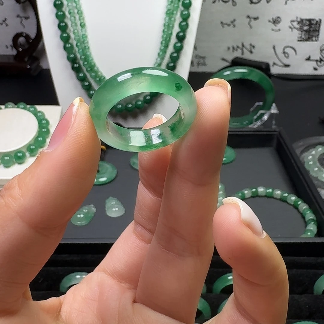 石英质玉（非洲翠）1未镶嵌浅*