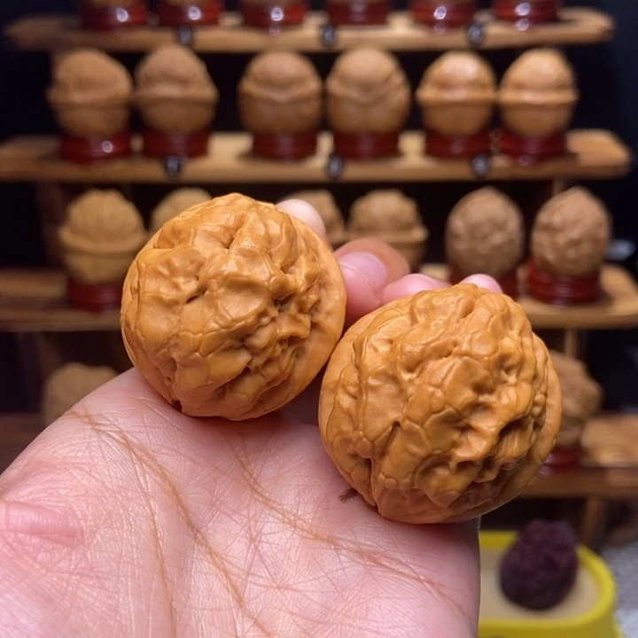 文玩核桃吊坠水晶30