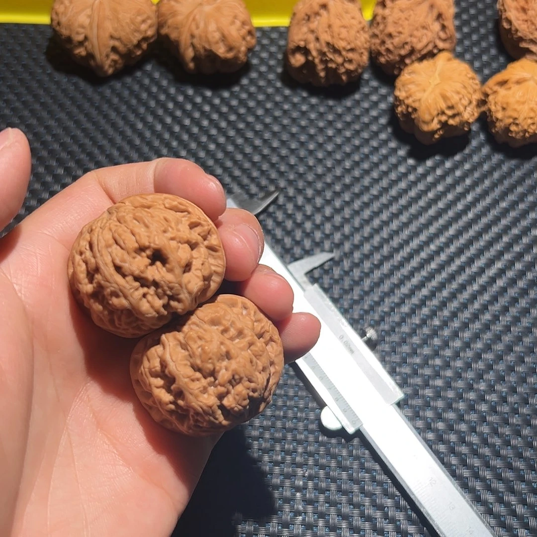 吊坠文玩核桃大粗筋 文玩核桃