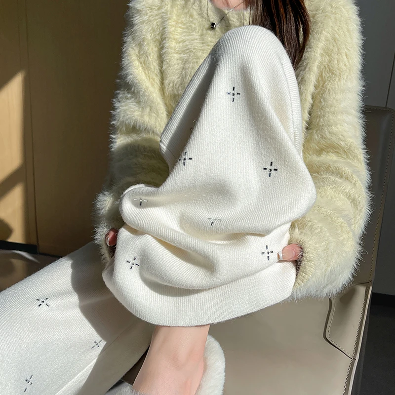 实拍重工烫钻针织裤子女冬季新款高腰加厚保暖宽松垂感直筒阔腿裤