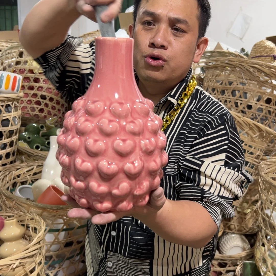 摆件66 号高中低温陶瓷瓶（部分微瑕）