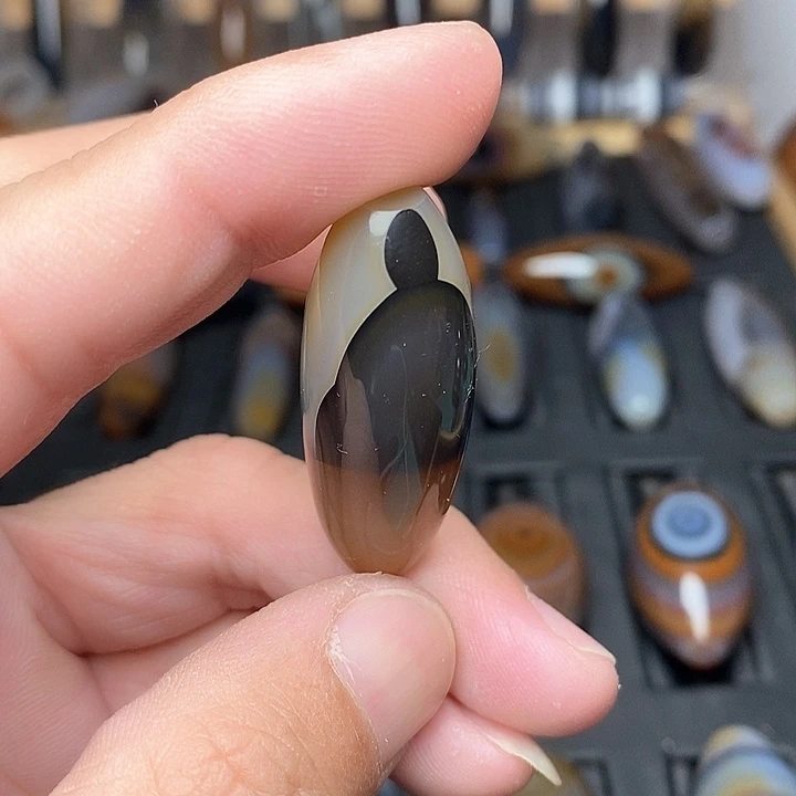 玛瑙/玉髓颈饰合金