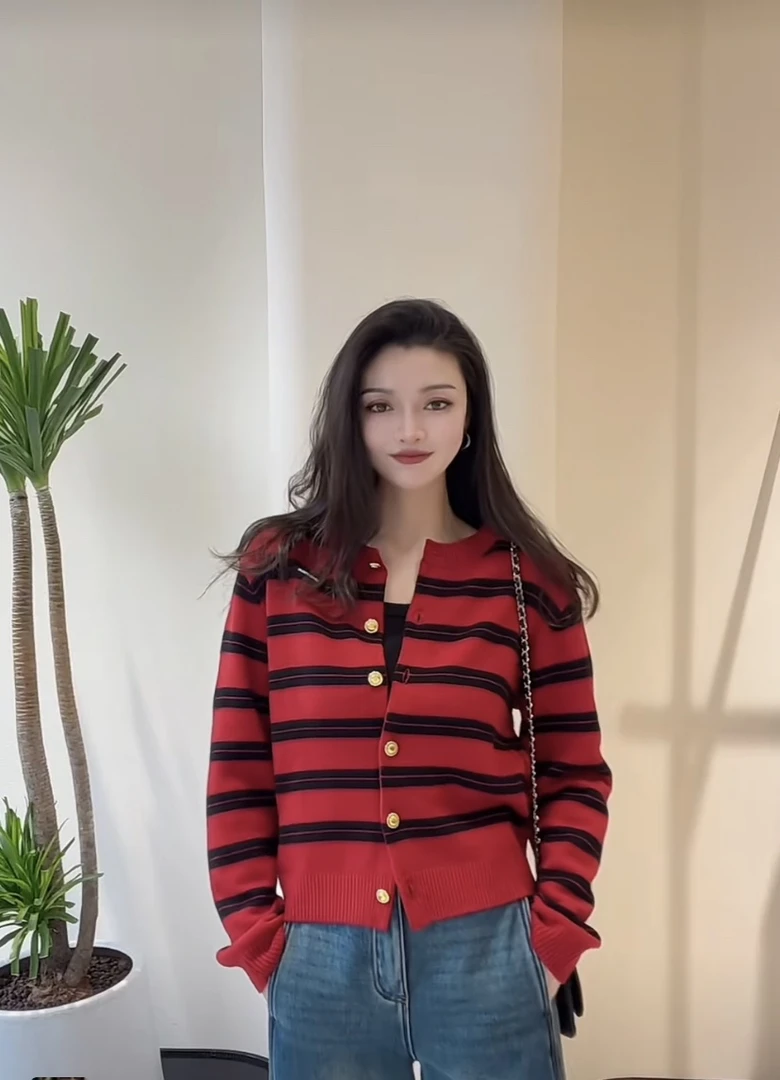 俪妍LIVELY•YAN2025新款小香风羊毛开衫