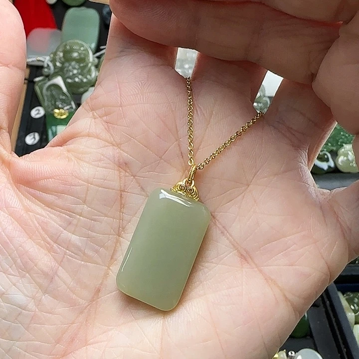 和田玉银S925镶嵌吊坠(赠链)