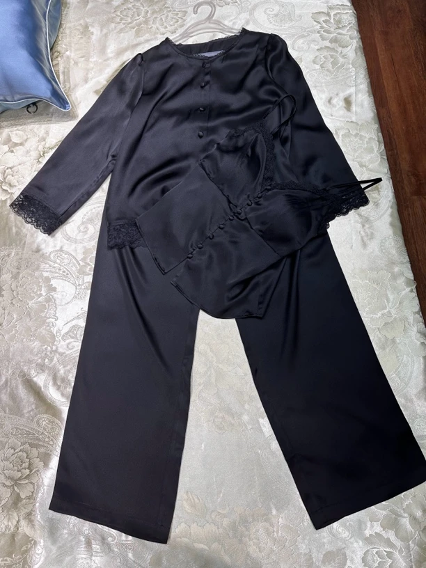 【桑蚕丝源头工厂】重磅百分百桑蚕丝蕾丝吊带胸垫长袖睡衣套D-101