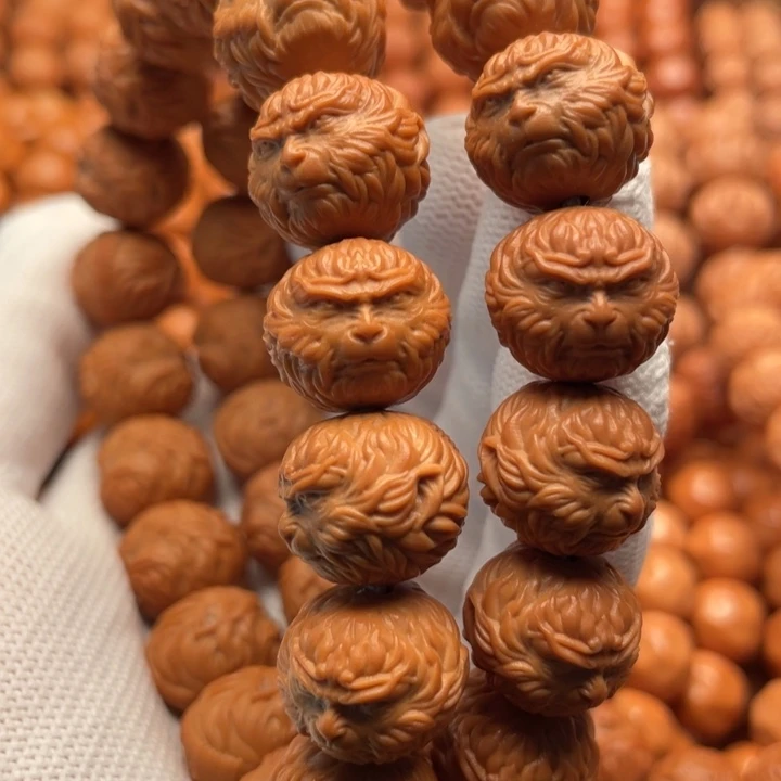 猴头核桃吊坠瓷*斗战胜佛