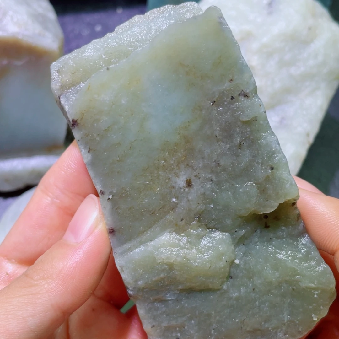 和田玉未镶嵌珠宝半成品