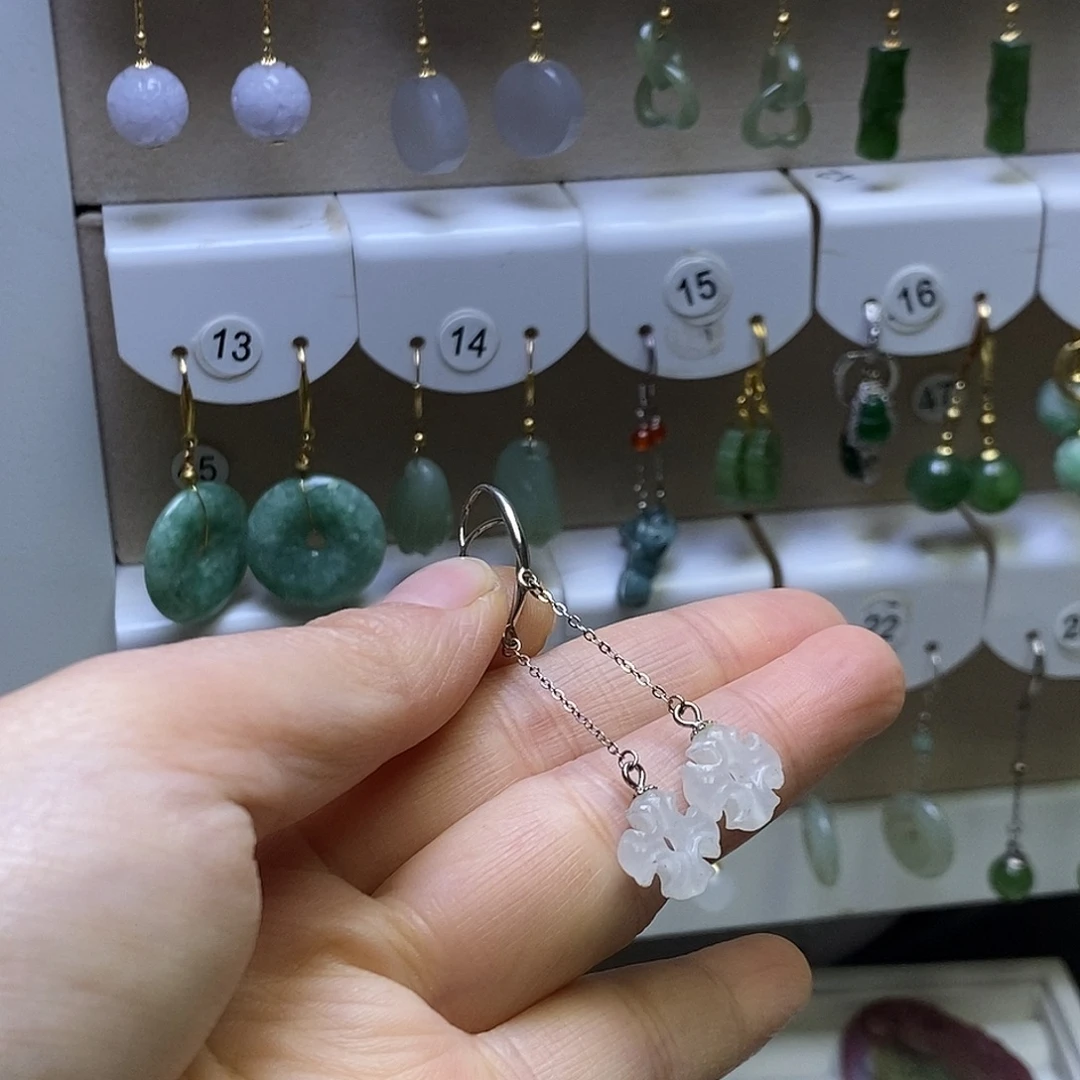 和田玉银S925镶嵌耳饰