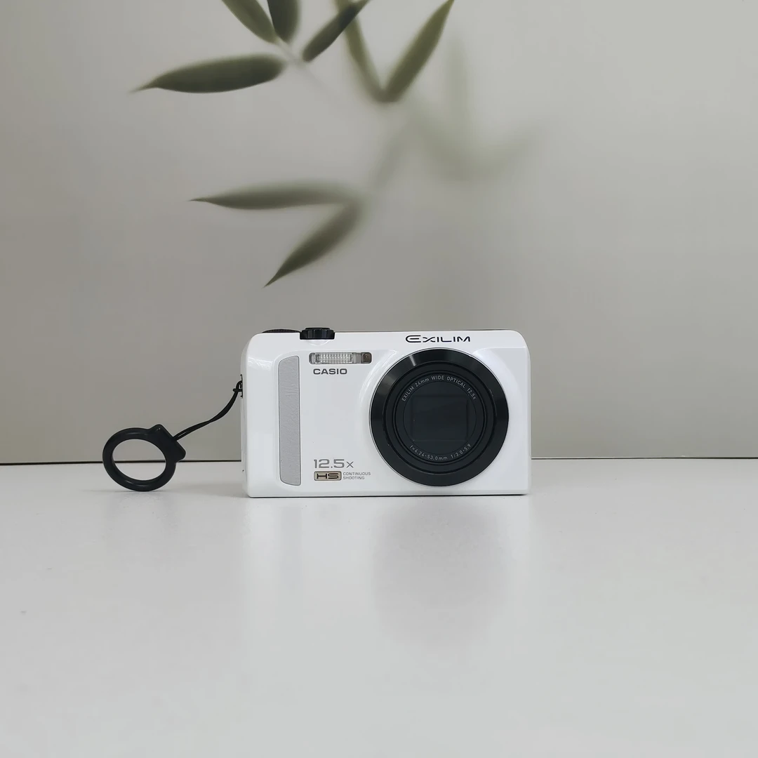 9新 Casio/卡西欧 ZR200 1200万像素 12.5倍光学变焦小长焦清晰