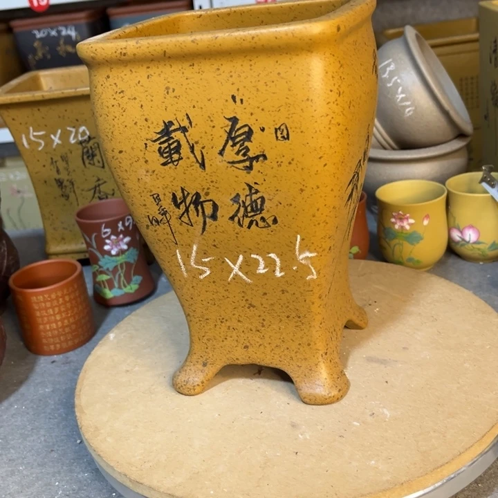 紫砂花盆紫砂花盆