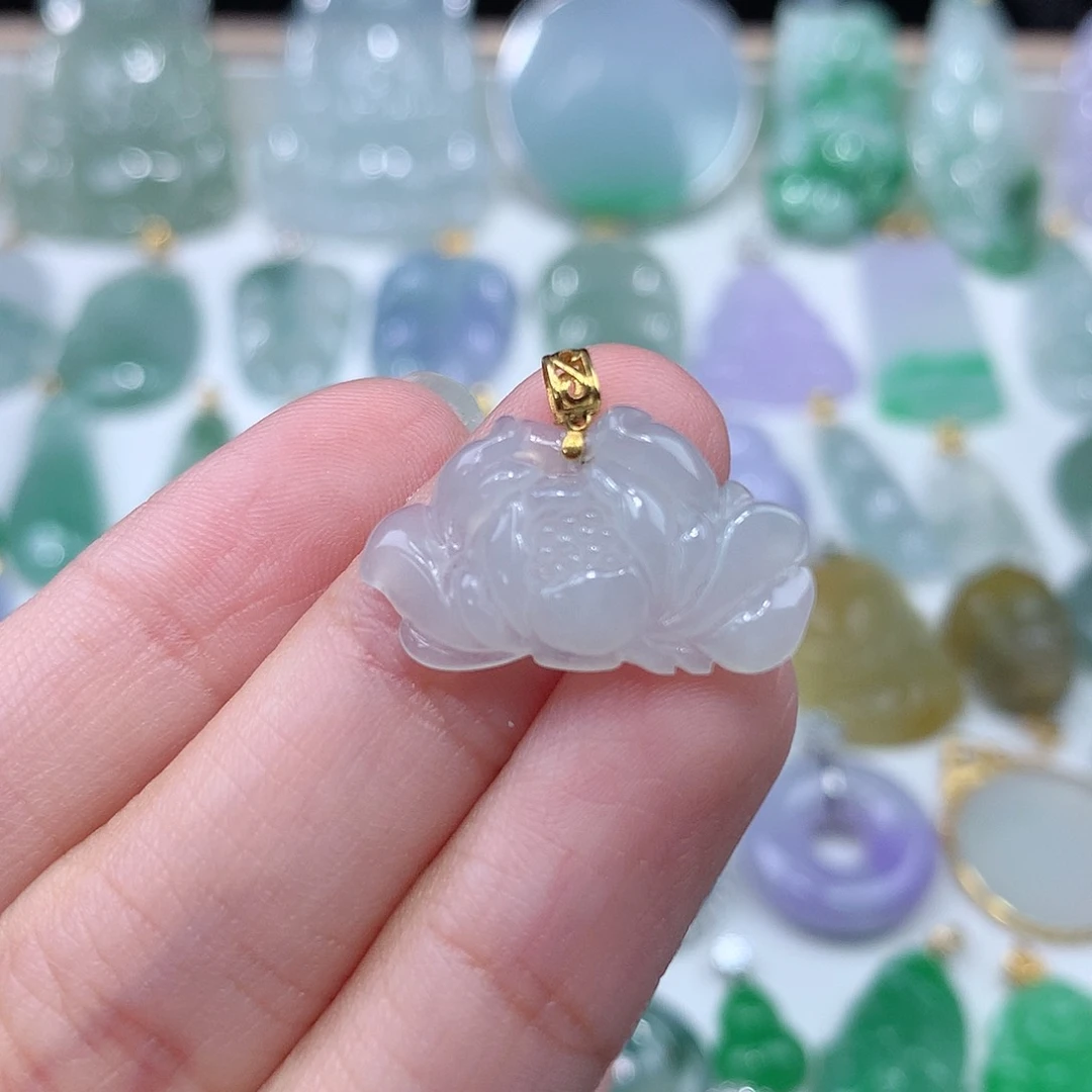 颈饰18K金镶嵌翡翠翡翠