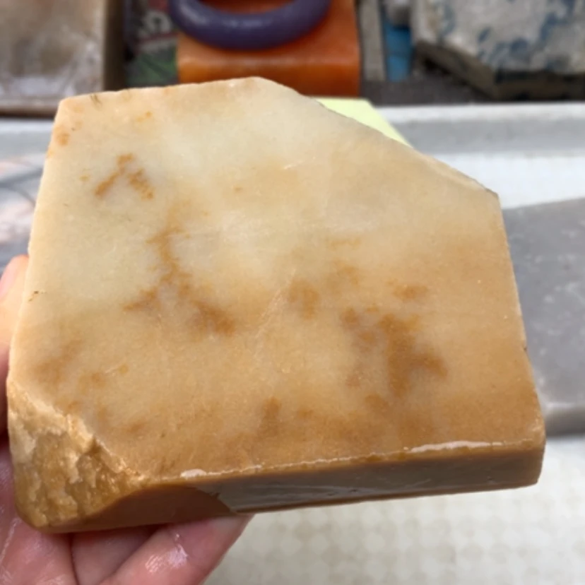 【闪购商品】石英岩玉手镯未镶嵌黄金草