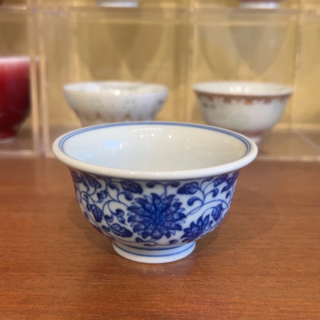 点工缠枝莲小压手