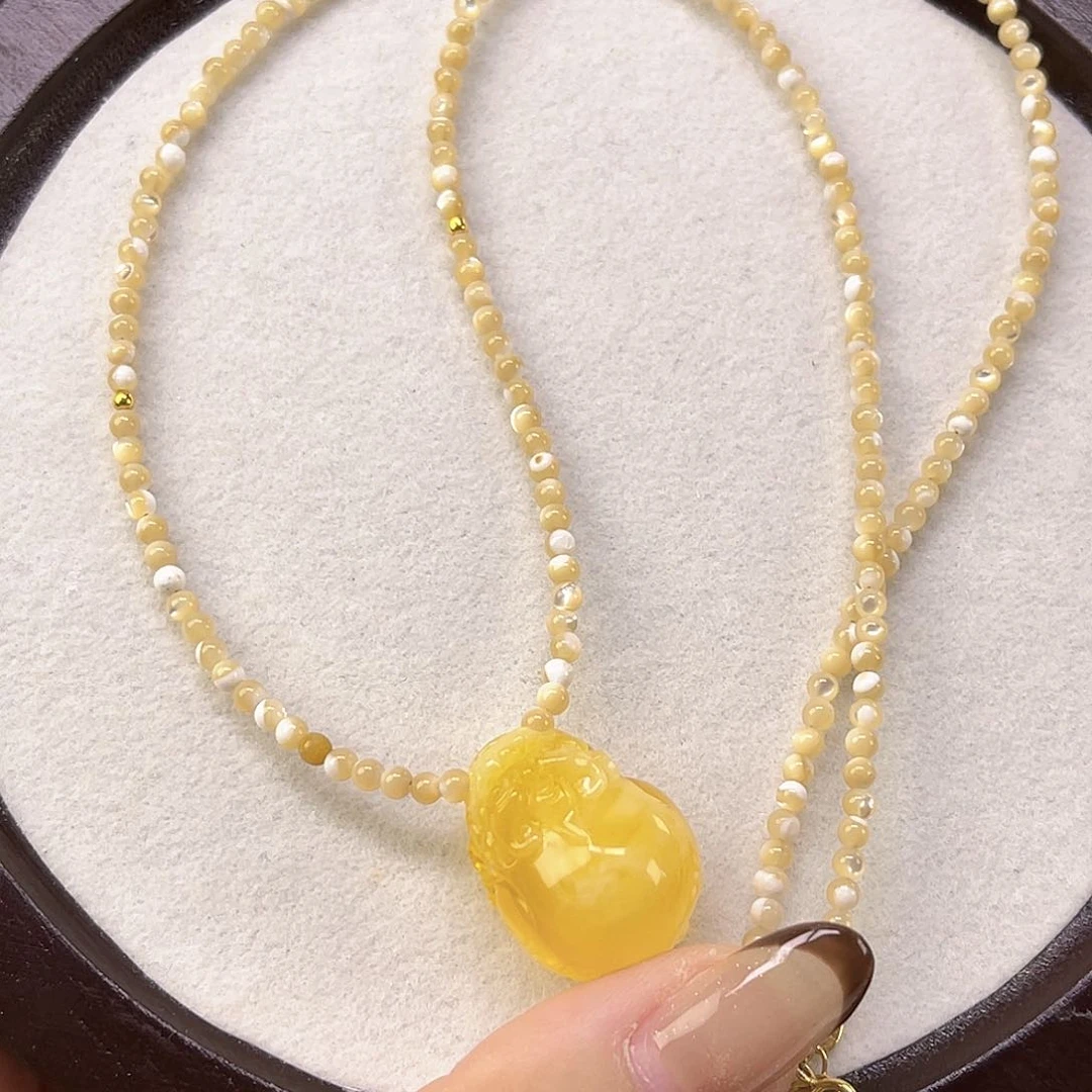 蜜蜡颈饰未镶嵌貔貅