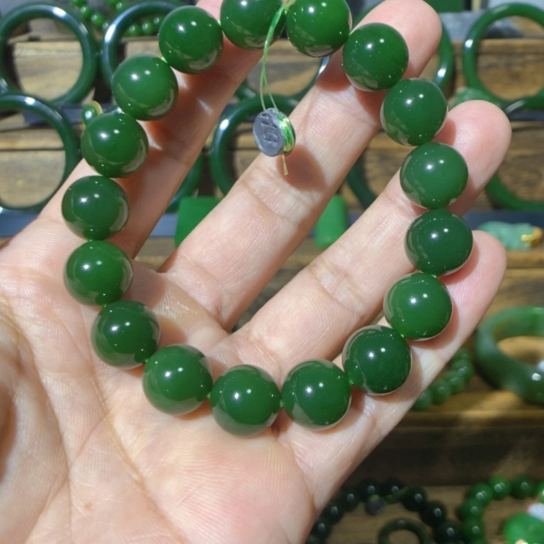 【闪购商品】吊坠(不含链)未镶嵌和田玉俄七菠菜绿手串 12