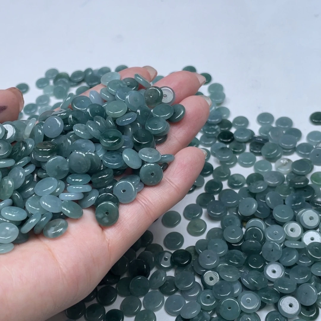 翡翠散珠翡翠吊坠