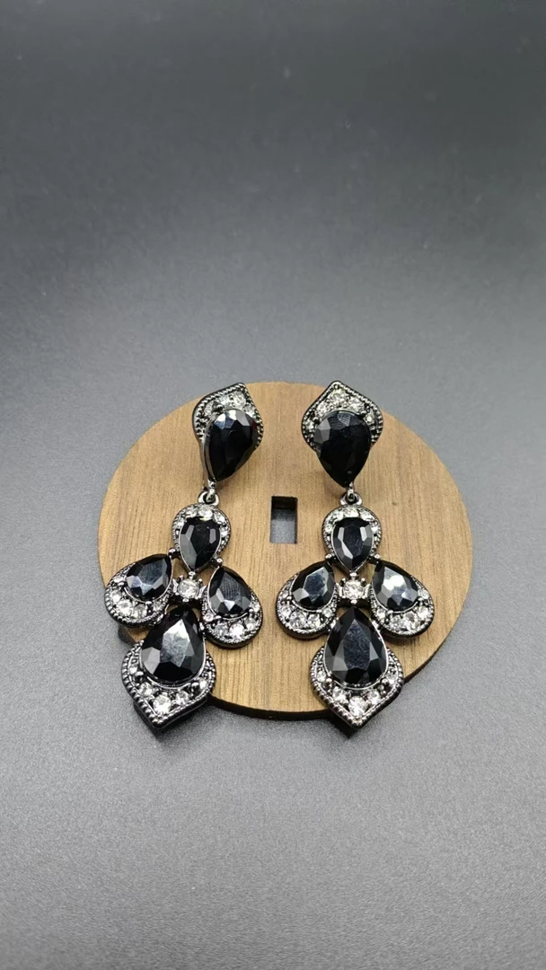 铜合金耳饰 010黑色浅金女日韩流苏原创设计耳环重工时尚复古小众