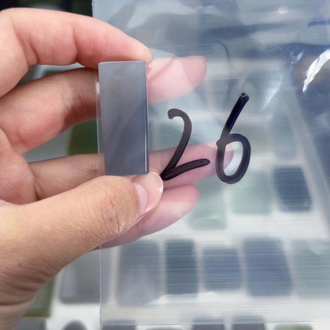 和田玉未镶嵌随形