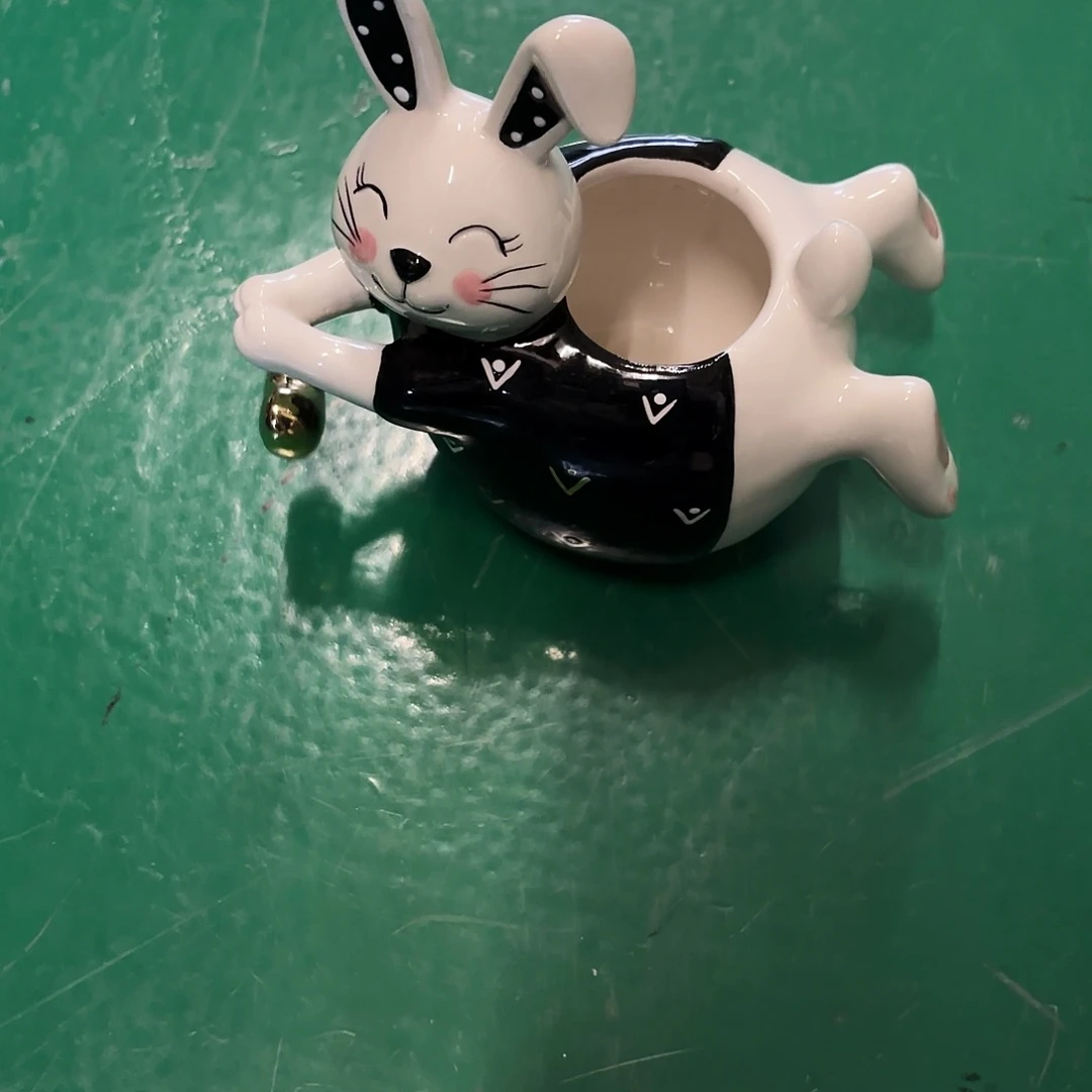 我****万陶瓷艺术设计中心