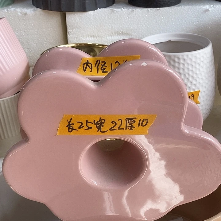 摆件陶盆有孔 瑕疵介意勿拍
