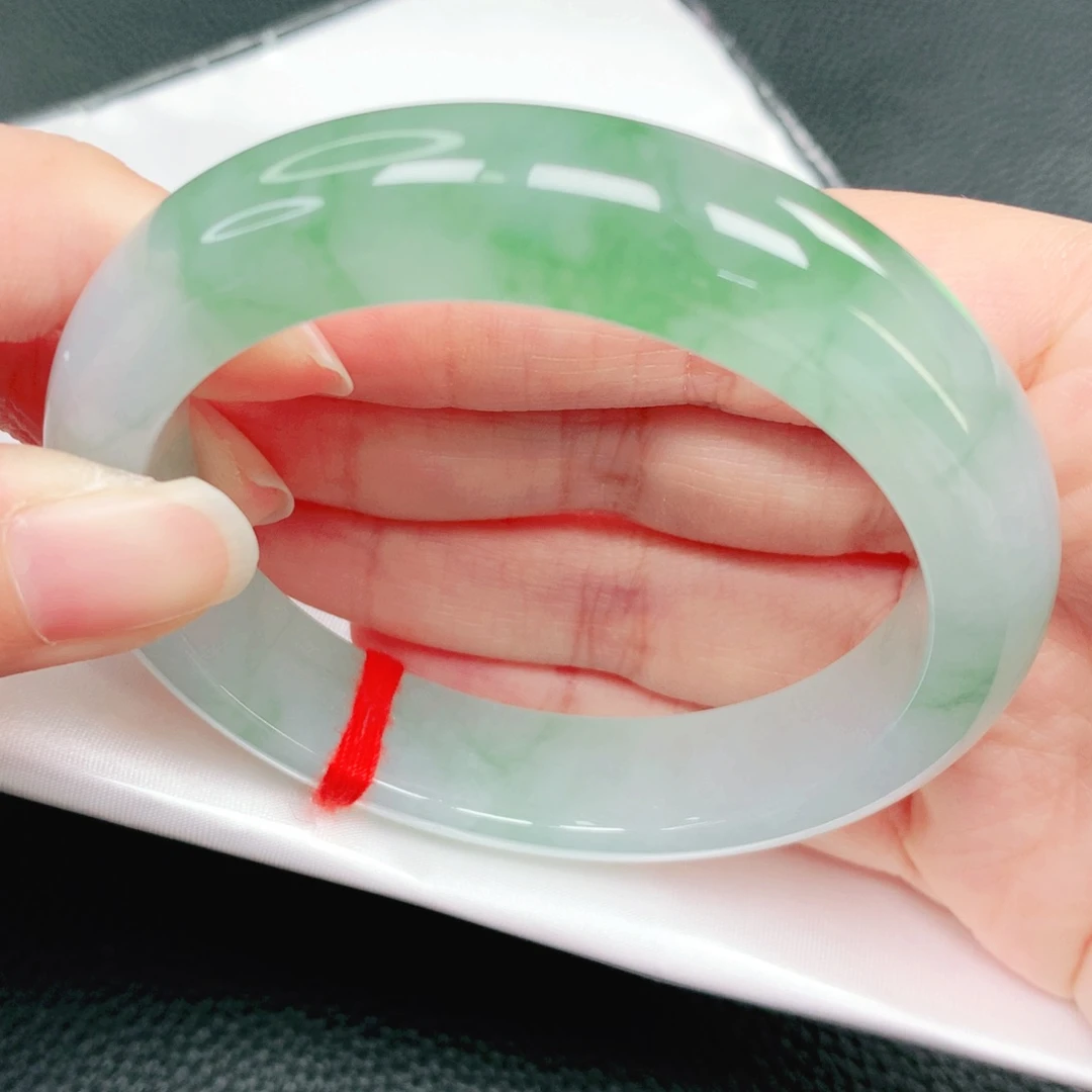 翡翠未镶嵌手镯57圈