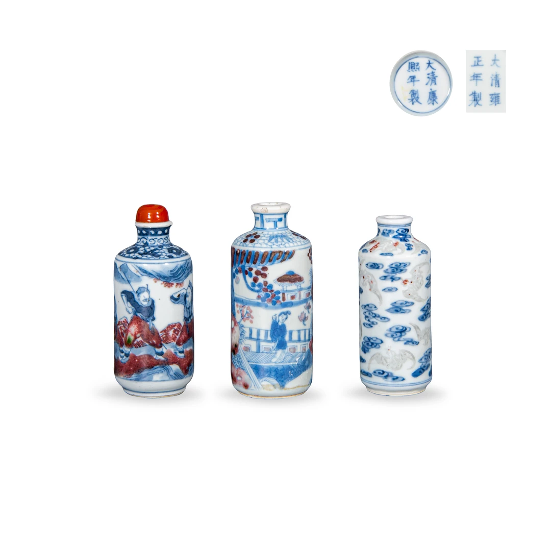 32.清中期 青花釉里红、青花釉里红、青花釉里红鼻烟壶一组3件