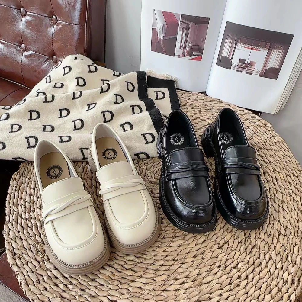 96588新款圆头中跟软底舒适百搭乐福鞋