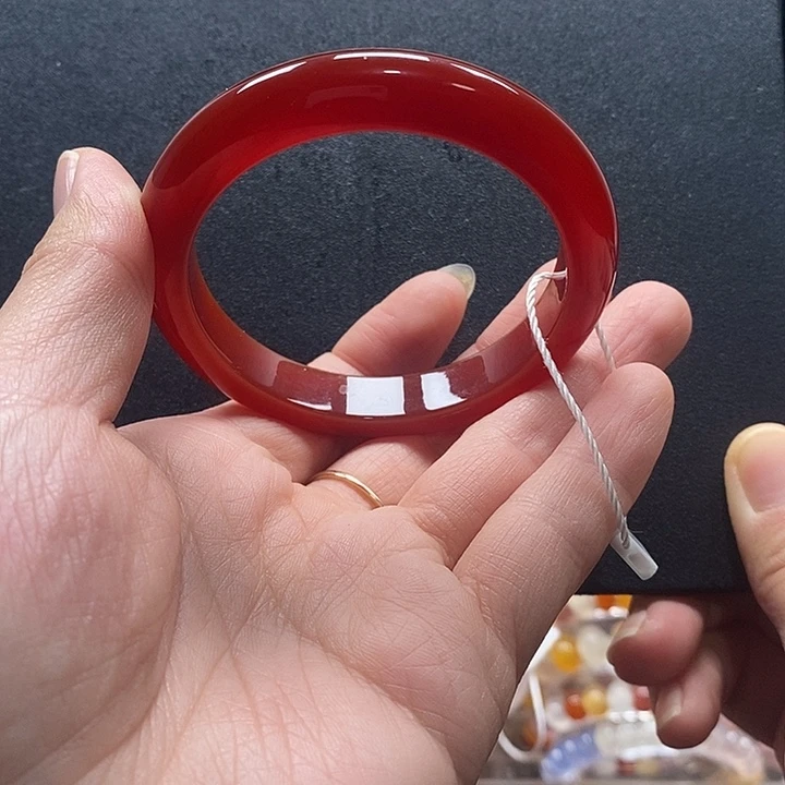 玛瑙/玉髓未镶嵌手镯55.6