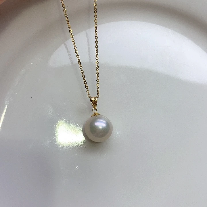 淡水珍珠吊坠18K金镶嵌
