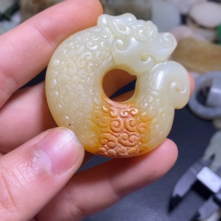 颈饰未镶嵌和田玉