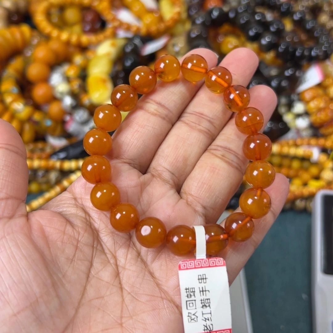 未镶嵌琥珀珠宝奇石115