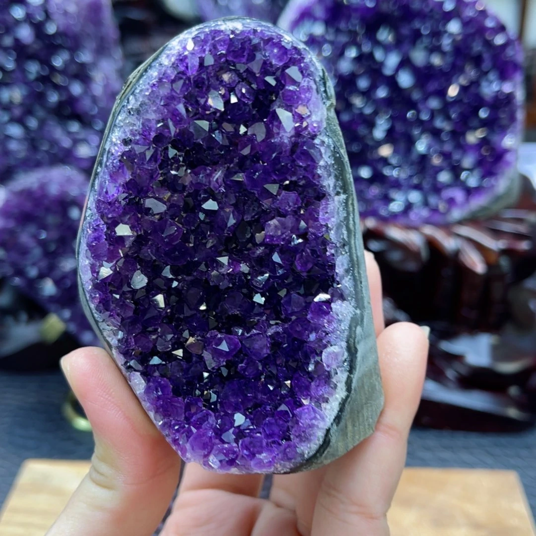 紫晶大型摆件（非配饰）未镶嵌