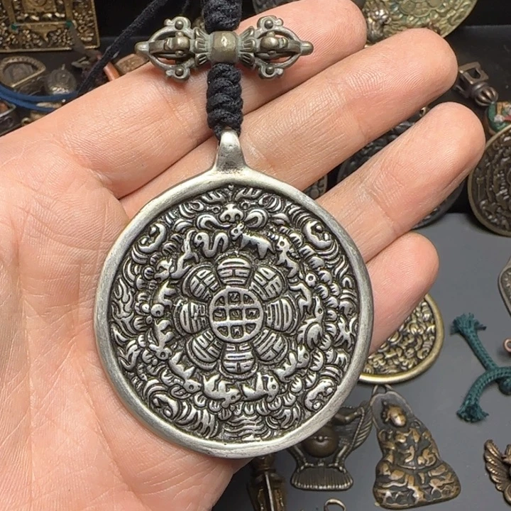 泥塑大***8精品小元素品相完美的话