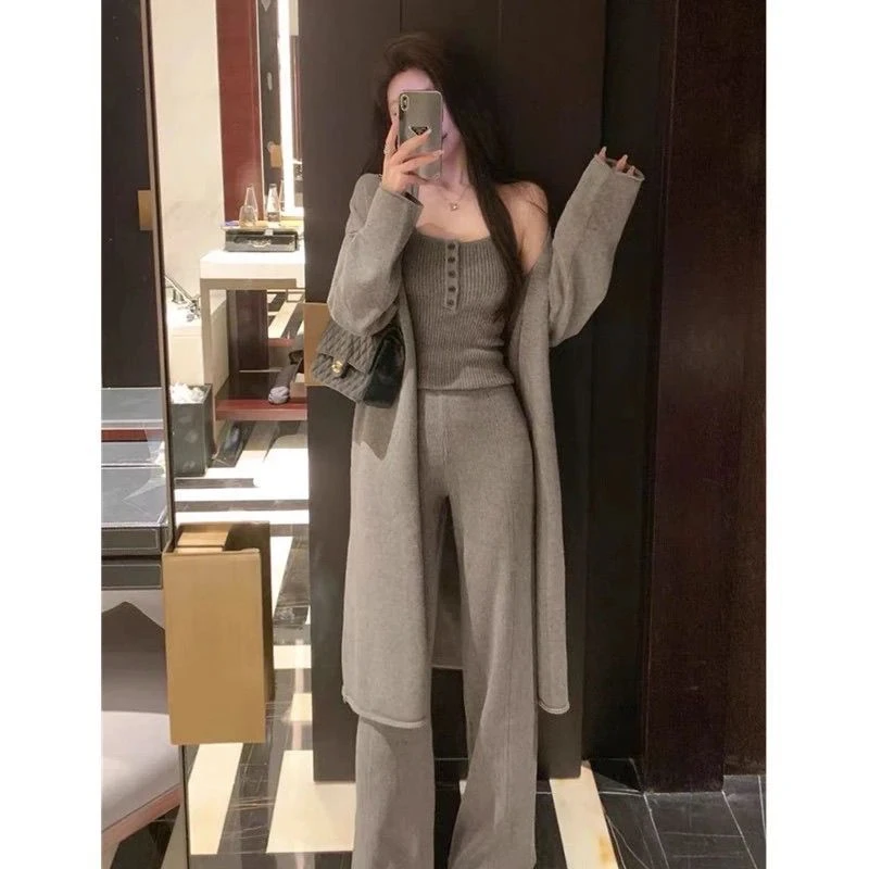 灰色开衫毛衣外套套装女秋冬季修身显瘦吊带背心针织阔腿裤三件套