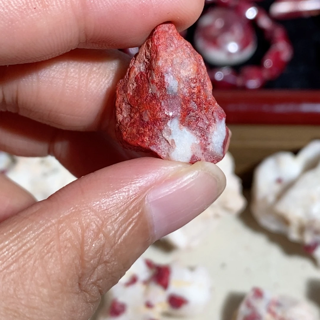 浅***笑天然辰砂天然朱砂原矿毛料